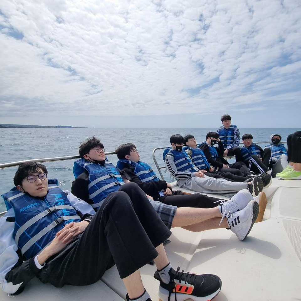 开云-JackeyLove新星最后时刻胜出表现突出，C9前途光明！