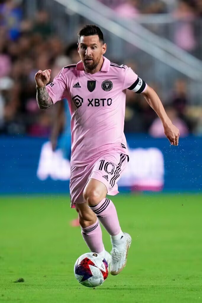 开云-关于梅西连续五场比赛得分超过赛事规则更新，G2挑战极限！的信息